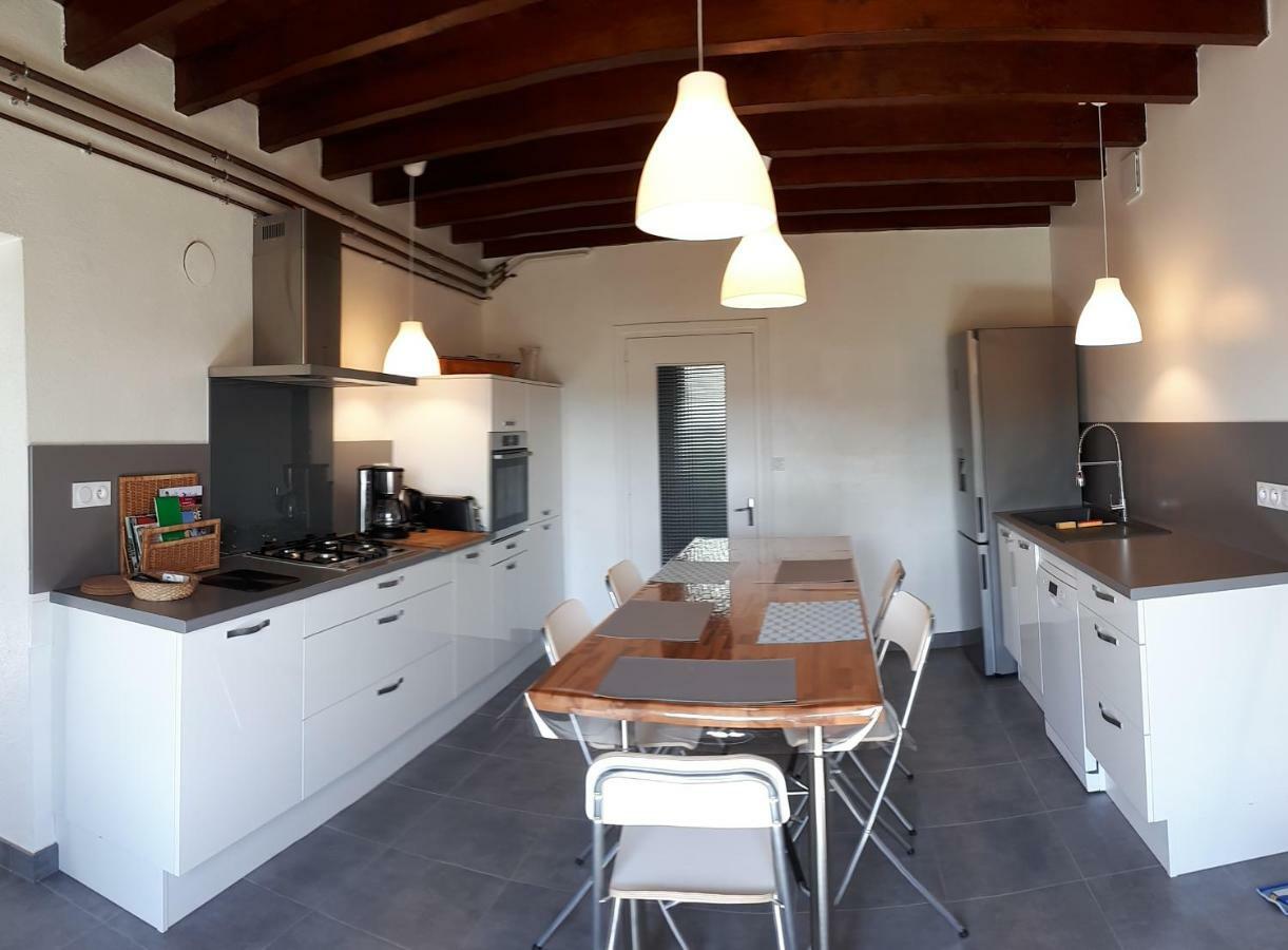 Grand Gite Maison D Alice Auvergne - 15 Personnes Saint-Bonnet-les-Quarts エクステリア 写真